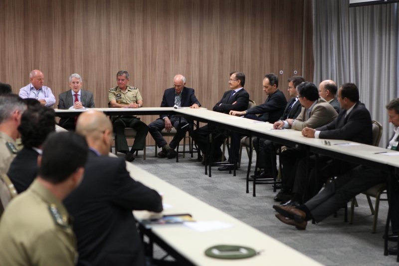 Reunião do Comdefesa, da FIESC, debate oportunidades para a indústria (foto: Filipe Scotti) 