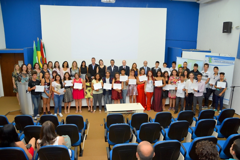 Jovens de Chapecó e Mondaí concluíram primeira etapa do Novos Caminhos. Foto: Junior Duarte