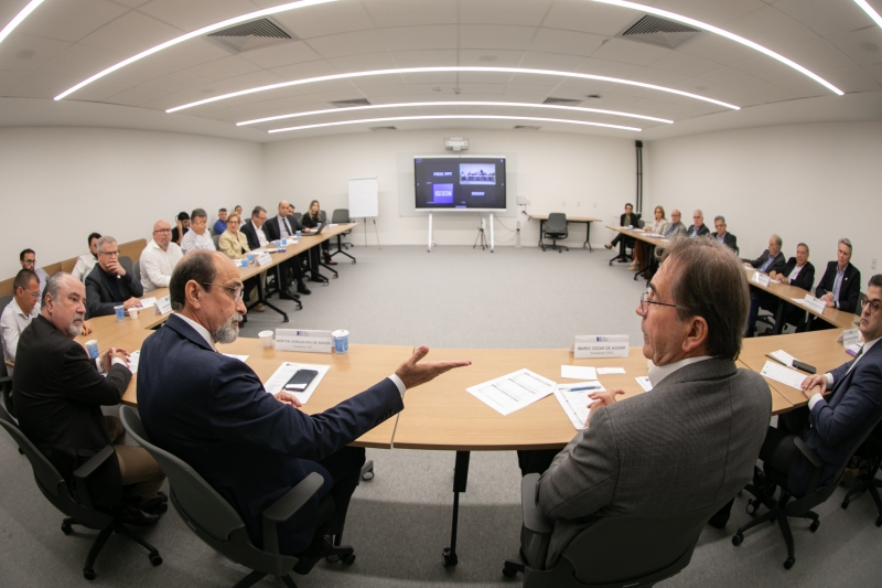 COFEM debate temas tributários e investimentos em infraestrutura