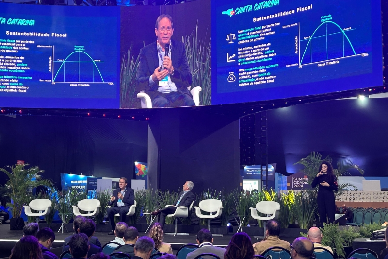 FIESC leva o potencial da economia catarinense ao Summit Cidades